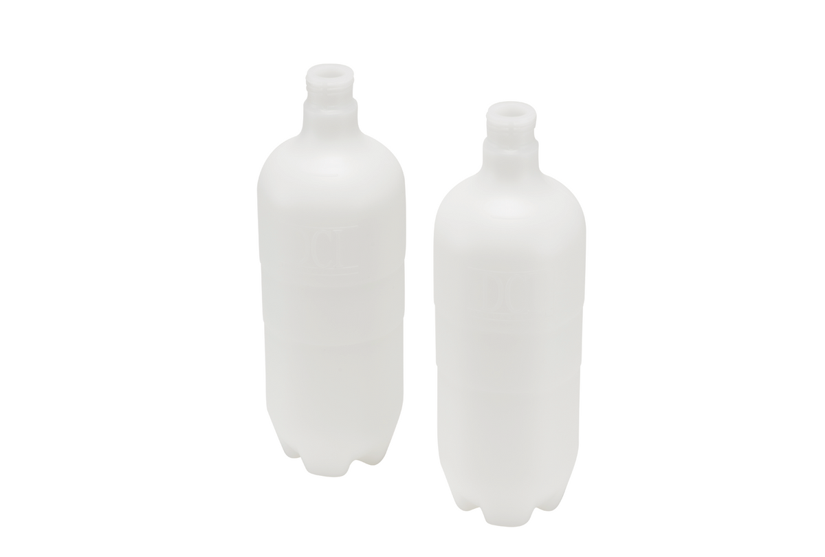 DCI 8652 - Bottle Water Blow Molded .750ML w/Grip & Logo