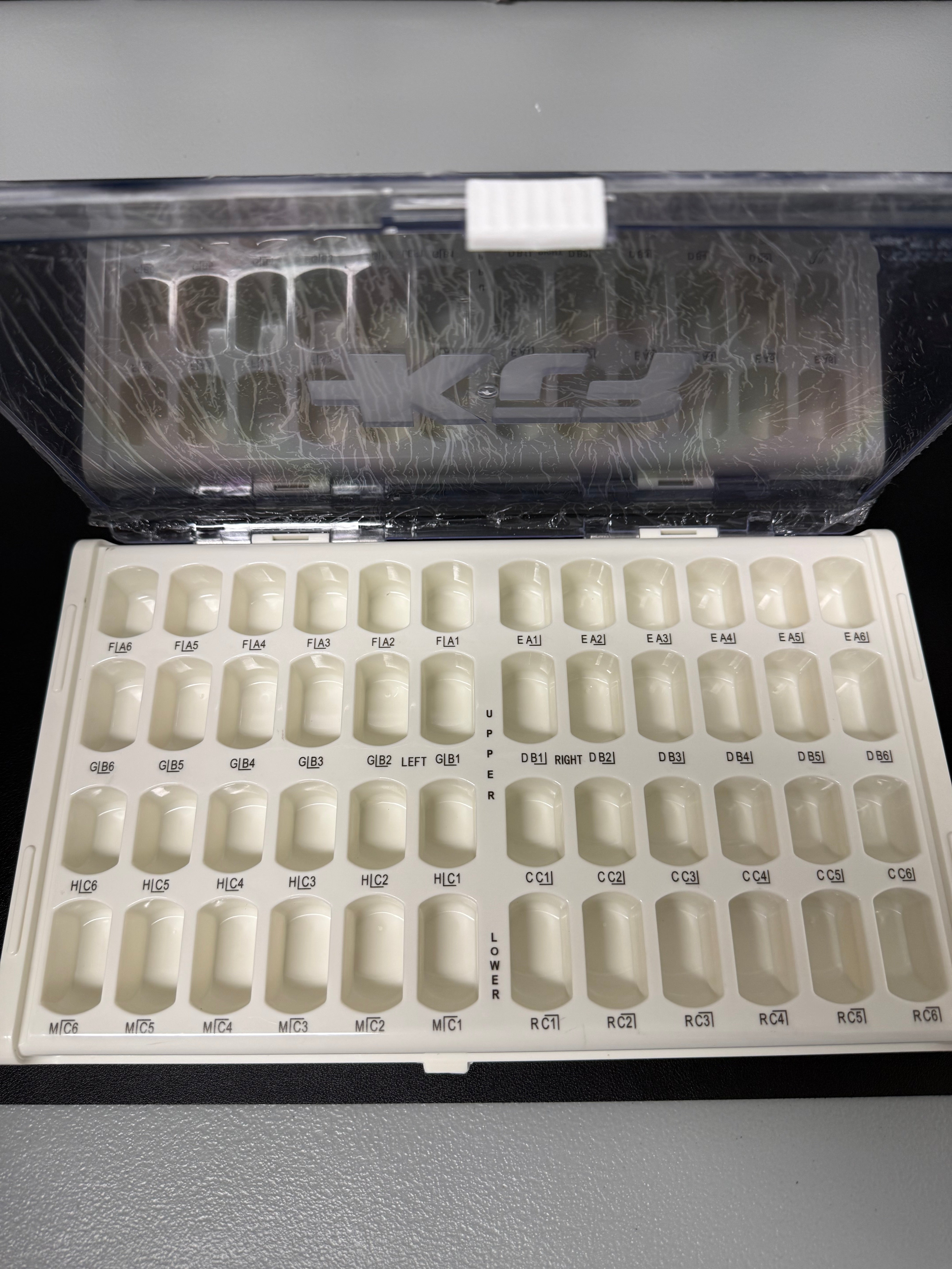 Crowns Storage/Carry Case - KTR